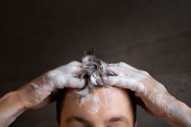 Shampoing post greffe de cheveux : mode d’emploi complet - Dr Meulebrouck - Cabinet de médecine esthétique du grand Amiens