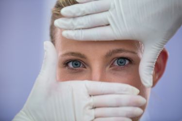 Vaisseaux périorbitaires et laser vasculaire - Dr Meulebrouck - Cabinet de médecine esthétique du grand Amiens Vaisseaux périorbitaires et laser vasculaire - Dr Meulebrouck - Cabinet de médecine esthétique du grand Amiens