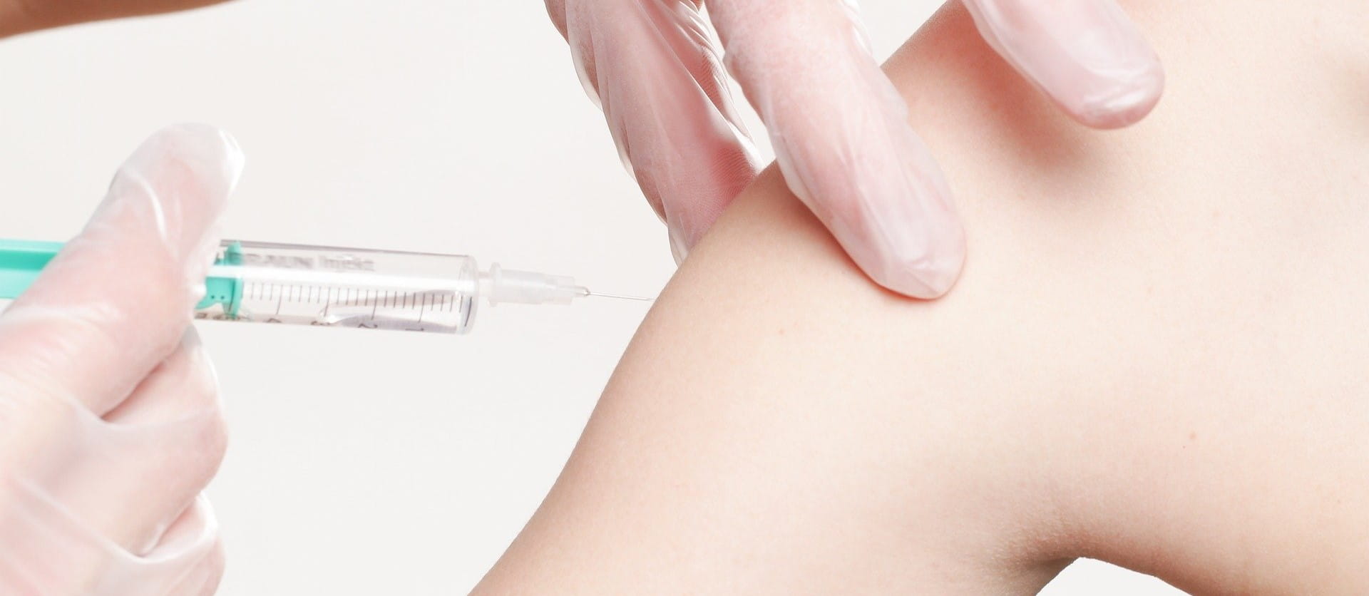 Injection d’acide hyaluronique - Dr Meulebrouck - Cabinet de médecine esthétique du grand Amiens